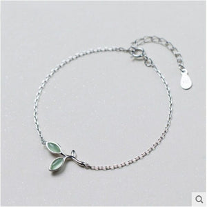 Silver Tender Bud Bracelet